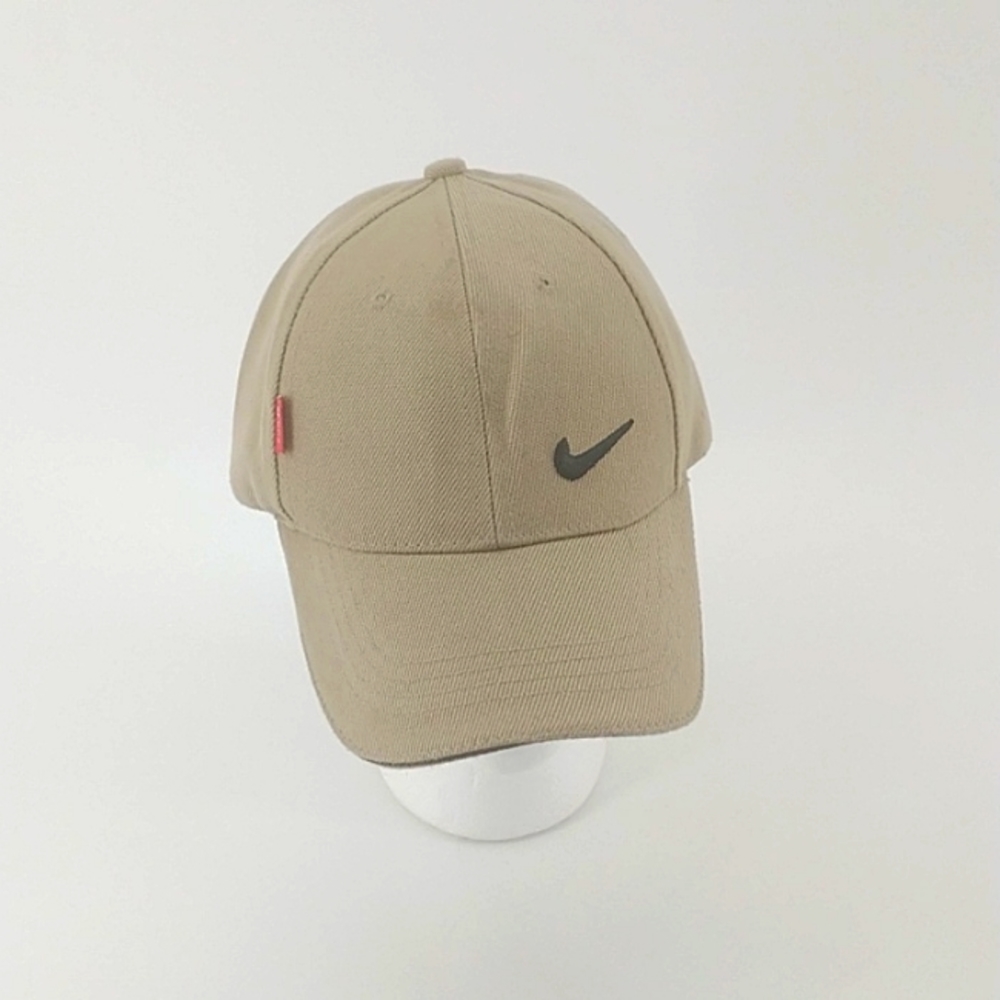 COPY - Retro Nike street wear hat